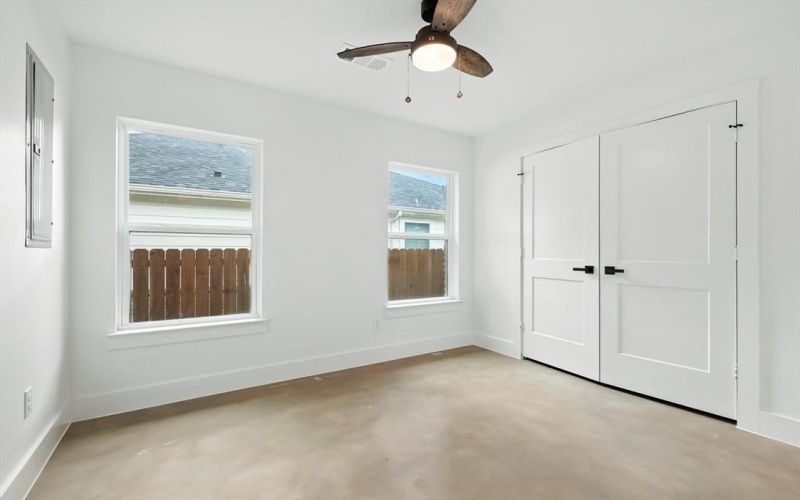 3206 Sayle Street #102, Greenville, TX 75401, 3 Habitaciones Habitaciones , ,1 BañoBaños,Residential,En Venta,3206 Sayle Street,20993580