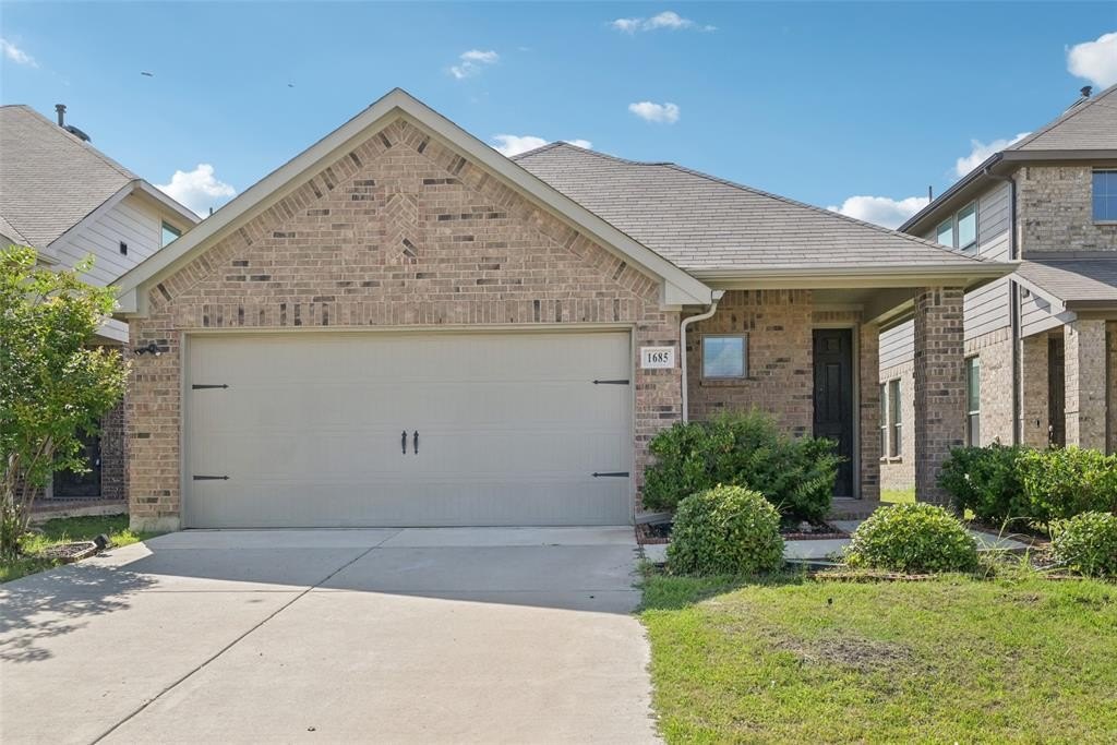 1685 Timpson Drive, Forney, TX 75126, 3 Bedrooms Bedrooms, ,2 BathroomsBathrooms,Residential,For Sale,1685 Timpson Drive,20994092