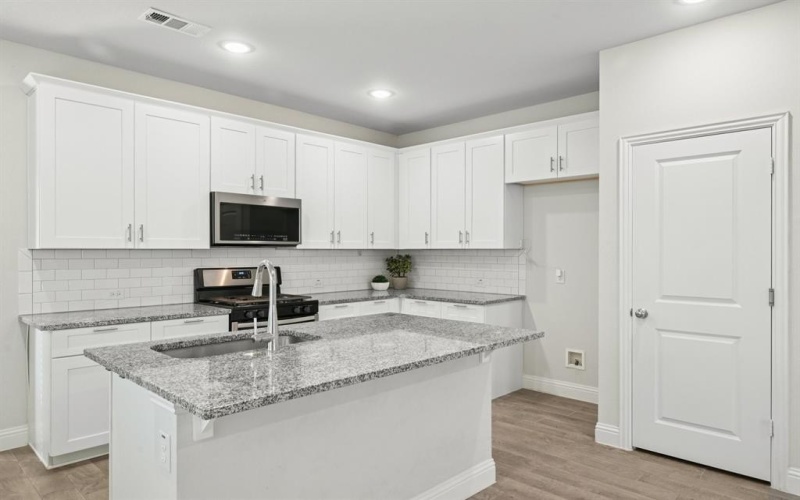 1685 Timpson Drive, Forney, TX 75126, 3 Bedrooms Bedrooms, ,2 BathroomsBathrooms,Residential,For Sale,1685 Timpson Drive,20994092