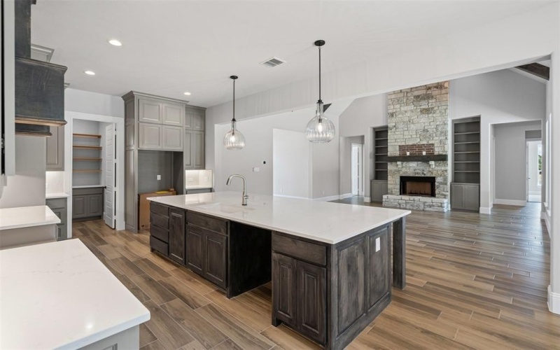 2056 Vaquero Drive, Weatherford, TX 76087, 4 Habitaciones Habitaciones , ,3 BañosBaños,Residential,En Venta,2056 Vaquero Drive,0,20994175