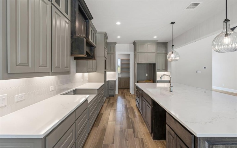 2056 Vaquero Drive, Weatherford, TX 76087, 4 Habitaciones Habitaciones , ,3 BañosBaños,Residential,En Venta,2056 Vaquero Drive,0,20994175