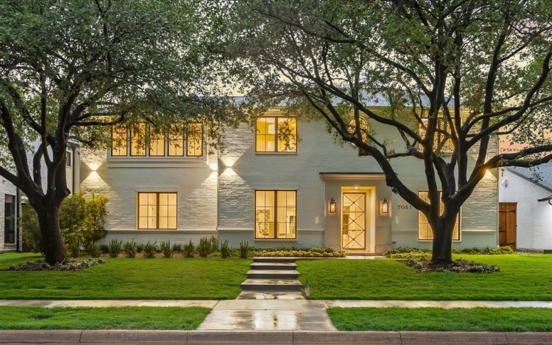 7051 Chantilly Lane, Dallas, TX 75214, 5 Habitaciones Habitaciones , ,6 BañosBaños,Residential,En Venta,7051 Chantilly Lane,20994434