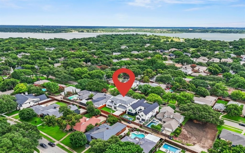 7051 Chantilly Lane, Dallas, TX 75214, 5 Habitaciones Habitaciones , ,6 BañosBaños,Residential,En Venta,7051 Chantilly Lane,20994434