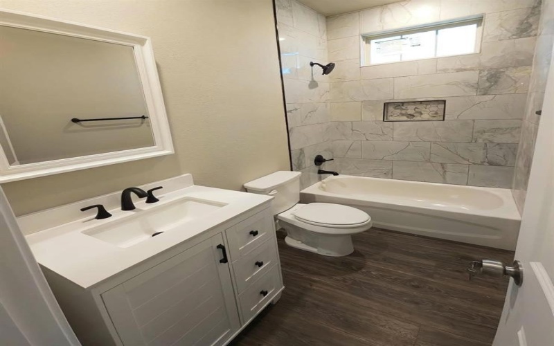 12358 Trinity Hill, Kemp, TX 75143, 2 Bedrooms Bedrooms, ,1 BathroomBathrooms,Residential,For Sale,12358 Trinity Hill,20994462