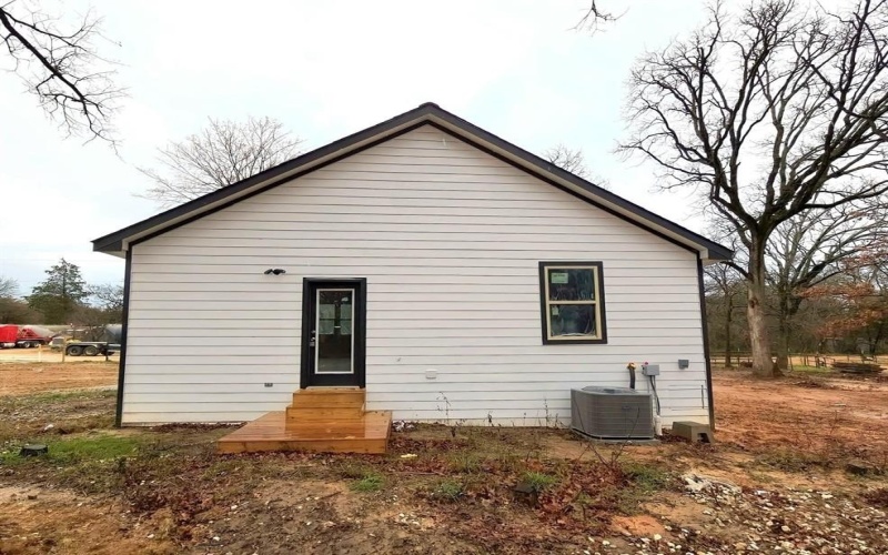 12358 Trinity Hill, Kemp, TX 75143, 2 Bedrooms Bedrooms, ,1 BathroomBathrooms,Residential,For Sale,12358 Trinity Hill,20994462