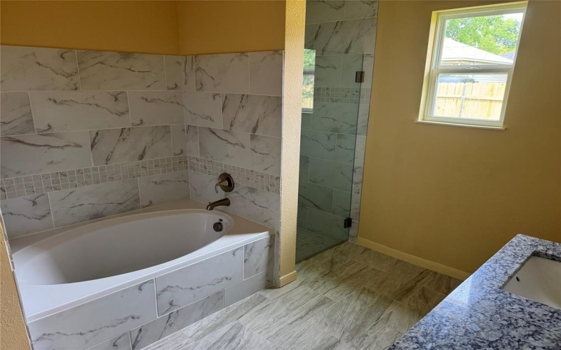 1311 Wright, Greenville, TX 75401, 3 Habitaciones Habitaciones , ,2 BañosBaños,Residential,En Venta,1311 Wright,20994463