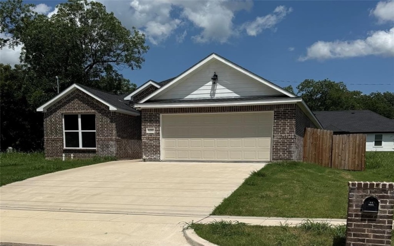 1311 Wright, Greenville, TX 75401, 3 Habitaciones Habitaciones , ,2 BañosBaños,Residential,En Venta,1311 Wright,20994463