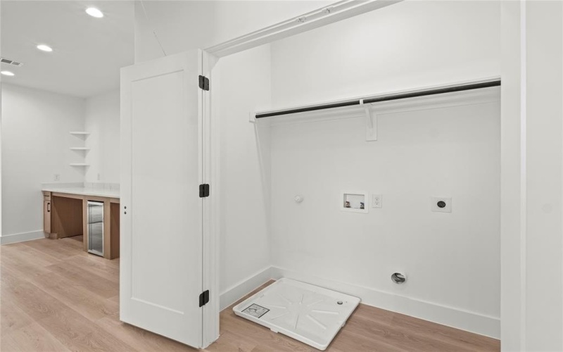1908 Duluth Street, Dallas, TX 75212, 3 Bedrooms Bedrooms, ,2 BathroomsBathrooms,Residential,For Sale,1908 Duluth Street,20994492