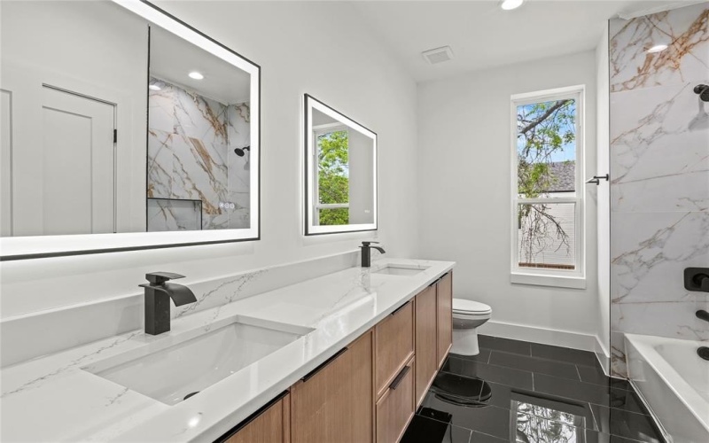 1908 Duluth Street, Dallas, TX 75212, 3 Bedrooms Bedrooms, ,2 BathroomsBathrooms,Residential,For Sale,1908 Duluth Street,20994492