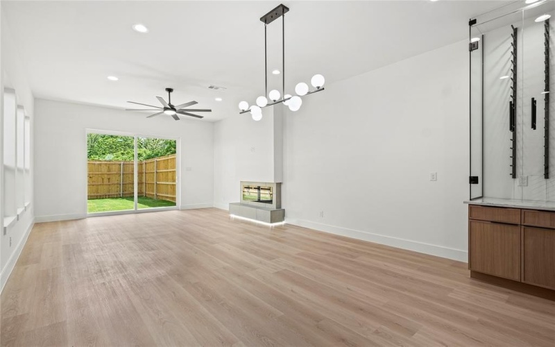 1908 Duluth Street, Dallas, TX 75212, 3 Bedrooms Bedrooms, ,2 BathroomsBathrooms,Residential,For Sale,1908 Duluth Street,20994492