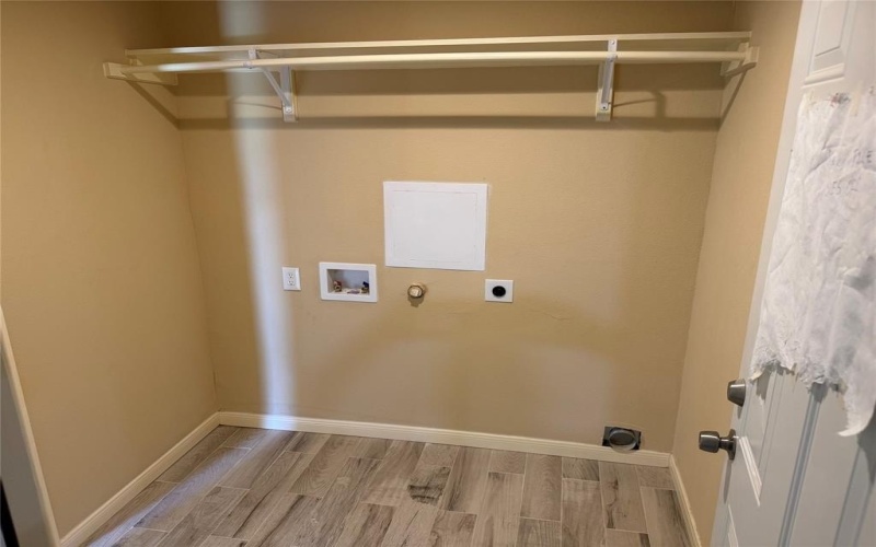 3912 Oneal Street, Greenville, TX 75401, 3 Habitaciones Habitaciones , ,2 BañosBaños,Residential,En Venta,3912 Oneal Street,20994610