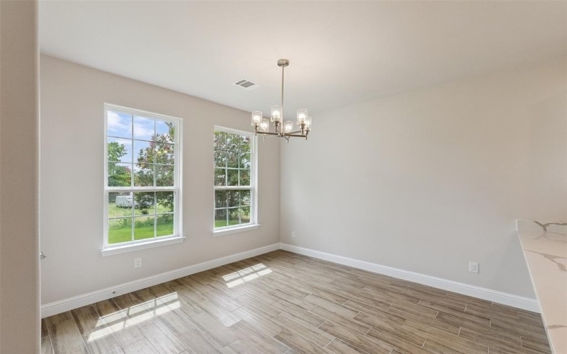 5716 Belaire Circle, Granbury, TX 76048, 3 Bedrooms Bedrooms, ,2 BathroomsBathrooms,Residential,For Sale,5716 Belaire Circle,20994661