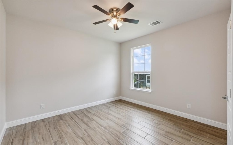 5716 Belaire Circle, Granbury, TX 76048, 3 Bedrooms Bedrooms, ,2 BathroomsBathrooms,Residential,For Sale,5716 Belaire Circle,20994661