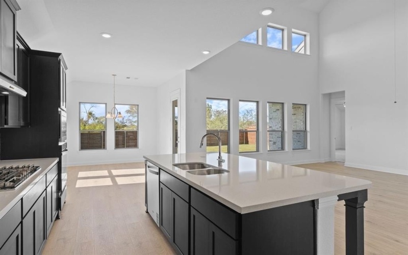 2101 Eagle Nest Drive, Mesquite, TX 75181, 4 Bedrooms Bedrooms, ,3 BathroomsBathrooms,Residential,For Sale,2101 Eagle Nest Drive,0,20994799