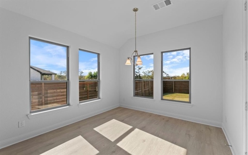 2101 Eagle Nest Drive, Mesquite, TX 75181, 4 Bedrooms Bedrooms, ,3 BathroomsBathrooms,Residential,For Sale,2101 Eagle Nest Drive,0,20994799