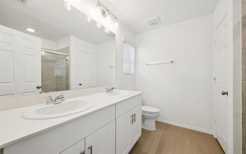 2043 Pleasant Knoll Circle, Forney, TX 75126, 3 Habitaciones Habitaciones , ,2 BañosBaños,Residential,En Venta,2043 Pleasant Knoll Circle,0,20994878