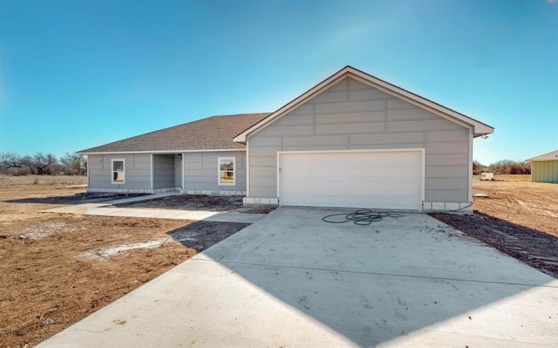 1205 Smyrna Meadows, Sunset, TX 76270, 3 Bedrooms Bedrooms, ,2 BathroomsBathrooms,Residential,For Sale,1205 Smyrna Meadows,20994903