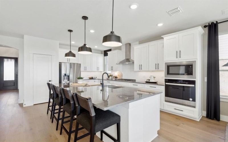 3908 Calderwood Drive, McKinney, TX 75071, 5 Bedrooms Bedrooms, ,5 BathroomsBathrooms,Residential,For Sale,3908 Calderwood Drive,20994970