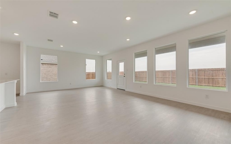 1804 Alpine Larch Lane, McKinney, TX 75071, 4 Bedrooms Bedrooms, ,3 BathroomsBathrooms,Residential,For Sale,1804 Alpine Larch Lane,20994978