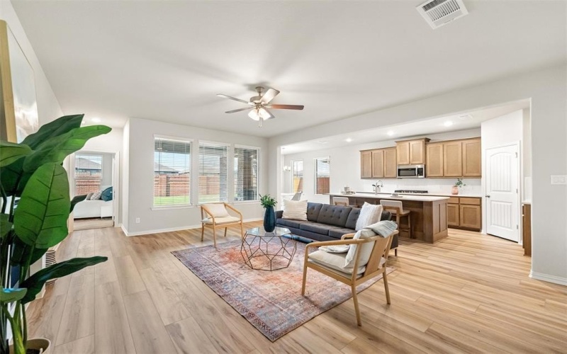 2101 Kelva Drive, Fort Worth, TX 76052, 4 Habitaciones Habitaciones , ,2 BañosBaños,Residential,En Venta,2101 Kelva Drive,0,20995011