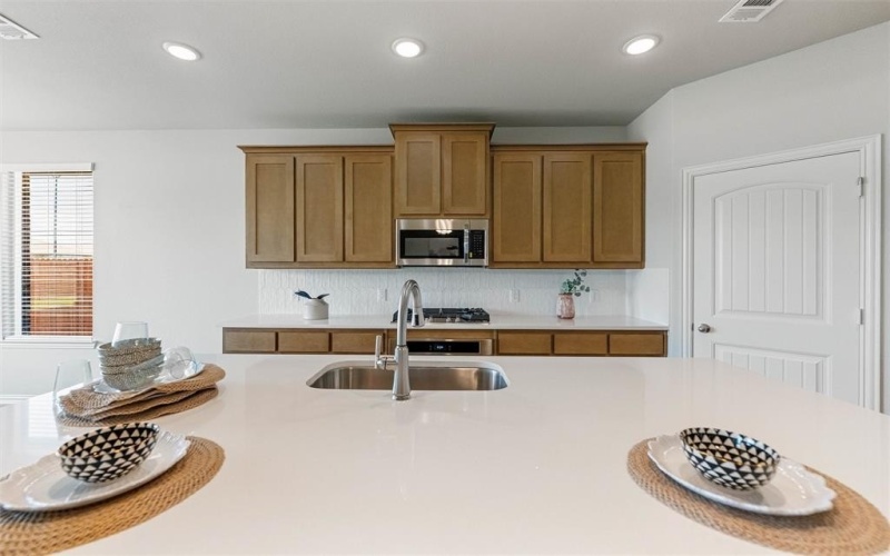 2101 Kelva Drive, Fort Worth, TX 76052, 4 Habitaciones Habitaciones , ,2 BañosBaños,Residential,En Venta,2101 Kelva Drive,0,20995011