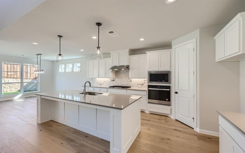 168 Buffalo Boulevard, Rhome, TX 76078, 4 Bedrooms Bedrooms, ,3 BathroomsBathrooms,Residential,For Sale,168 Buffalo Boulevard,20995076