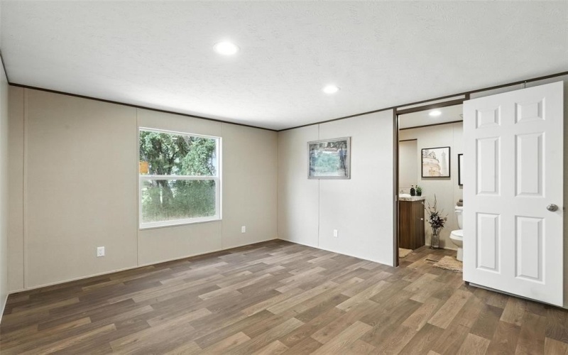 4214 W Virginia Drive, Granbury, TX 76048, 3 Bedrooms Bedrooms, ,2 BathroomsBathrooms,Residential,For Sale,4214 W Virginia Drive,20995177