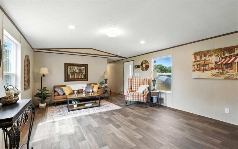 4214 W Virginia Drive, Granbury, TX 76048, 3 Bedrooms Bedrooms, ,2 BathroomsBathrooms,Residential,For Sale,4214 W Virginia Drive,20995177