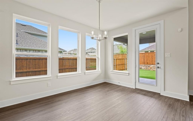 3929 Henley Lane, Garland, TX 75043, 4 Bedrooms Bedrooms, ,5 BathroomsBathrooms,Residential,For Sale,3929 Henley Lane,20995207