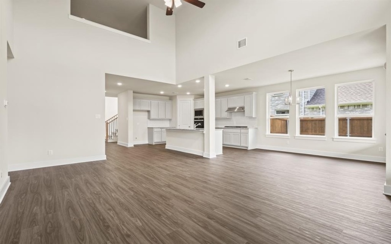 3929 Henley Lane, Garland, TX 75043, 4 Bedrooms Bedrooms, ,5 BathroomsBathrooms,Residential,For Sale,3929 Henley Lane,20995207