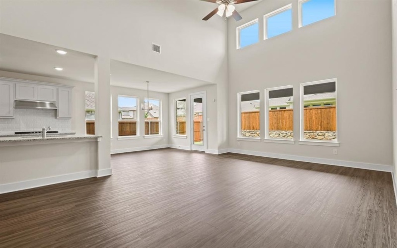 3929 Henley Lane, Garland, TX 75043, 4 Bedrooms Bedrooms, ,5 BathroomsBathrooms,Residential,For Sale,3929 Henley Lane,20995207