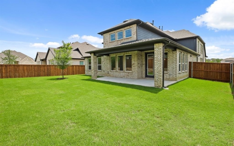 3929 Henley Lane, Garland, TX 75043, 4 Bedrooms Bedrooms, ,5 BathroomsBathrooms,Residential,For Sale,3929 Henley Lane,20995207