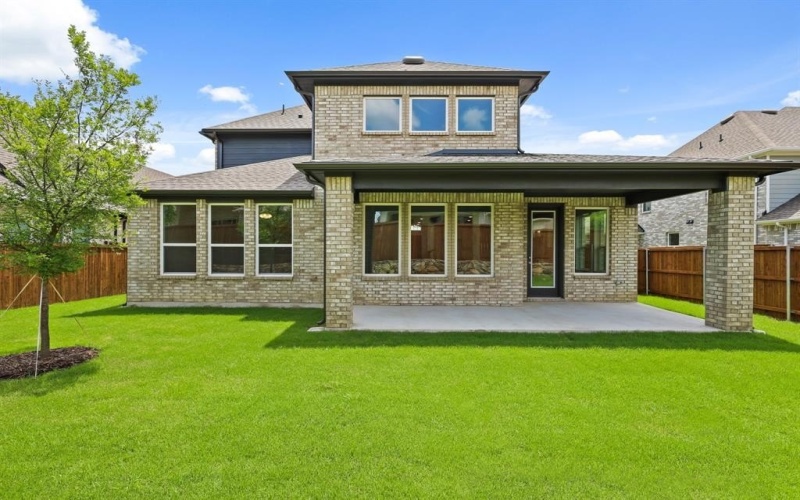 3929 Henley Lane, Garland, TX 75043, 4 Bedrooms Bedrooms, ,5 BathroomsBathrooms,Residential,For Sale,3929 Henley Lane,20995207