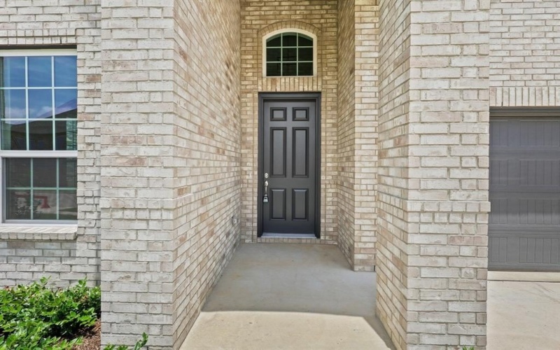 3929 Henley Lane, Garland, TX 75043, 4 Bedrooms Bedrooms, ,5 BathroomsBathrooms,Residential,For Sale,3929 Henley Lane,20995207