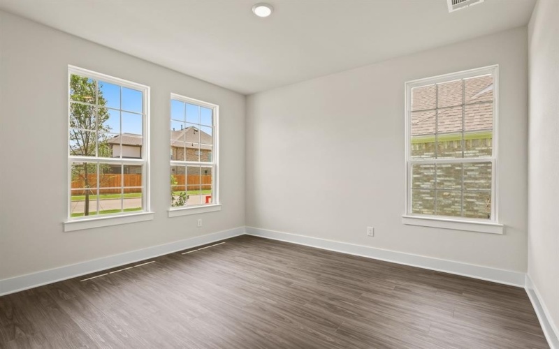 3929 Henley Lane, Garland, TX 75043, 4 Bedrooms Bedrooms, ,5 BathroomsBathrooms,Residential,For Sale,3929 Henley Lane,20995207