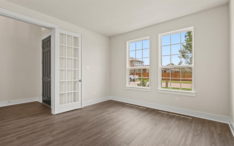 3929 Henley Lane, Garland, TX 75043, 4 Bedrooms Bedrooms, ,5 BathroomsBathrooms,Residential,For Sale,3929 Henley Lane,20995207