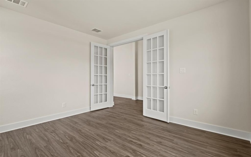 3929 Henley Lane, Garland, TX 75043, 4 Bedrooms Bedrooms, ,5 BathroomsBathrooms,Residential,For Sale,3929 Henley Lane,20995207