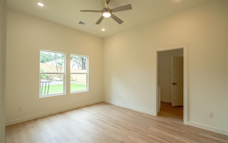 916 Colorado River Drive, Granbury, TX 76048, 2 Habitaciones Habitaciones , ,2 BañosBaños,Residential,En Venta,916 Colorado River Drive,20995289