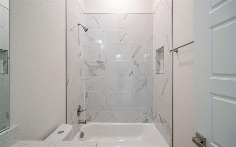 916 Colorado River Drive, Granbury, TX 76048, 2 Habitaciones Habitaciones , ,2 BañosBaños,Residential,En Venta,916 Colorado River Drive,20995289