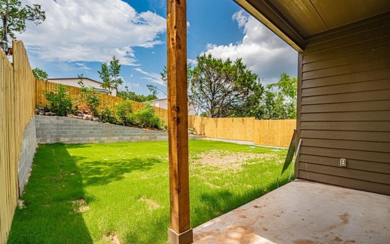 916 Colorado River Drive, Granbury, TX 76048, 2 Habitaciones Habitaciones , ,2 BañosBaños,Residential,En Venta,916 Colorado River Drive,20995289
