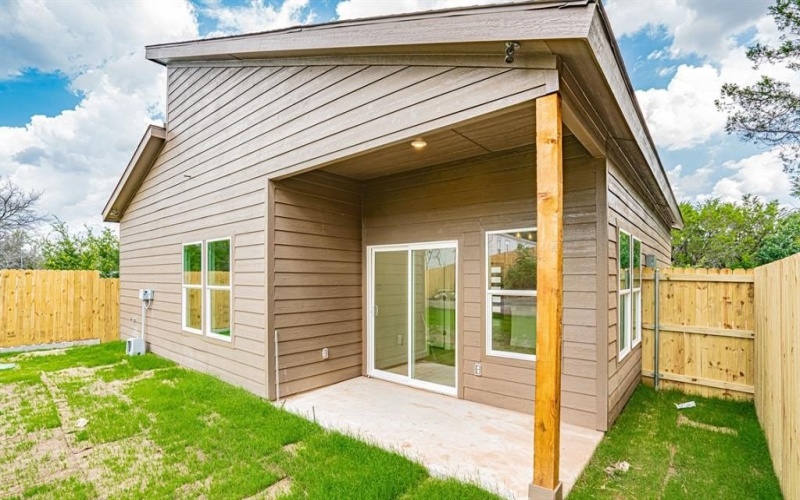 916 Colorado River Drive, Granbury, TX 76048, 2 Habitaciones Habitaciones , ,2 BañosBaños,Residential,En Venta,916 Colorado River Drive,20995289