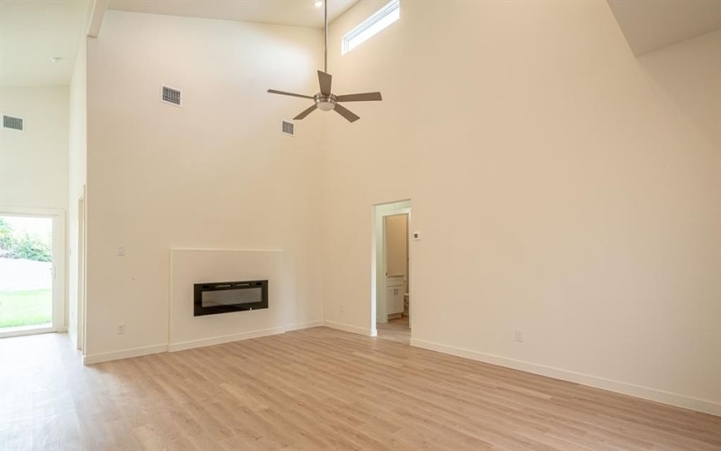 916 Colorado River Drive, Granbury, TX 76048, 2 Habitaciones Habitaciones , ,2 BañosBaños,Residential,En Venta,916 Colorado River Drive,20995289