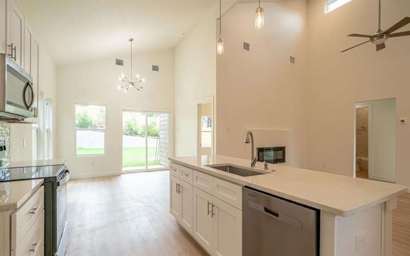 916 Colorado River Drive, Granbury, TX 76048, 2 Habitaciones Habitaciones , ,2 BañosBaños,Residential,En Venta,916 Colorado River Drive,20995289