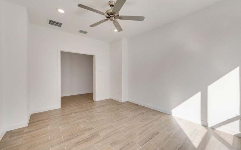 3908 Falcon Field Drive, Mesquite, TX 75181, 4 Bedrooms Bedrooms, ,3 BathroomsBathrooms,Residential,For Sale,3908 Falcon Field Drive,20995297