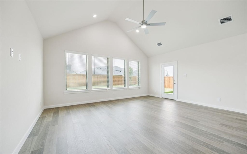 2500 Peoria Drive, Fort Worth, TX 76179, 4 Bedrooms Bedrooms, ,3 BathroomsBathrooms,Residential,For Sale,2500 Peoria Drive,20995460