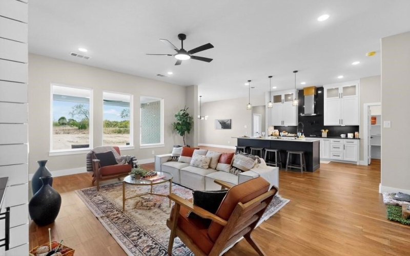 4158 Southern Oaks Drive, Royse City, TX 75189, 4 Habitaciones Habitaciones , ,5 BañosBaños,Residential,En Venta,4158 Southern Oaks Drive,20995522