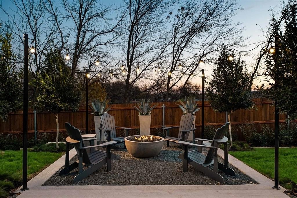 2235 Shady Elm Road, Midlothian, TX 76065, 3 Habitaciones Habitaciones , ,2 BañosBaños,Residential,En Venta,2235 Shady Elm Road,20995536