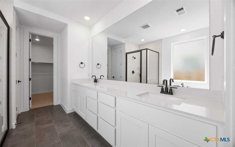 8616 Peristyle Drive, Austin, TX 78744, 4 Bedrooms Bedrooms, ,5 BathroomsBathrooms,Residential,For Sale,8616 Peristyle Drive,0,586036