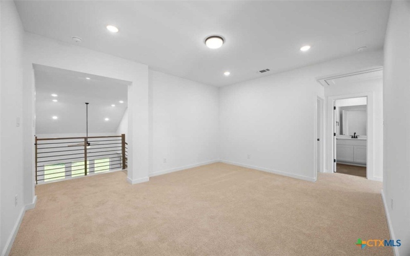 8616 Peristyle Drive, Austin, TX 78744, 4 Bedrooms Bedrooms, ,5 BathroomsBathrooms,Residential,For Sale,8616 Peristyle Drive,0,586036