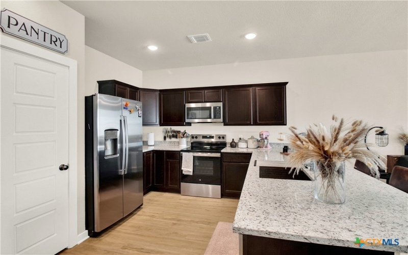 301 State Loop, Troy, TX 76579, 3 Bedrooms Bedrooms, ,2 BathroomsBathrooms,Residential,For Sale,301 State Loop,0,586079